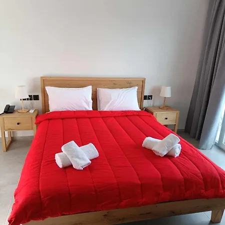 Heliopetra Sea View מלון דירות 4*