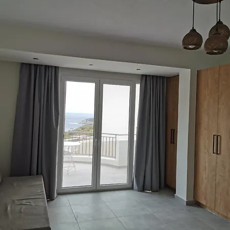 Heliopetra Sea View 4* Agioi Apostoli