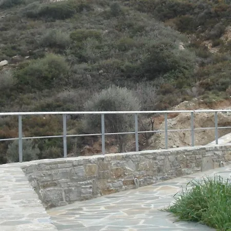Heliopetra Sea View 3*