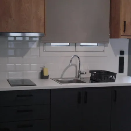 מלון דירות Heliopetra Sea View 4*