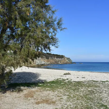 מלון דירות Heliopetra Sea View 4*