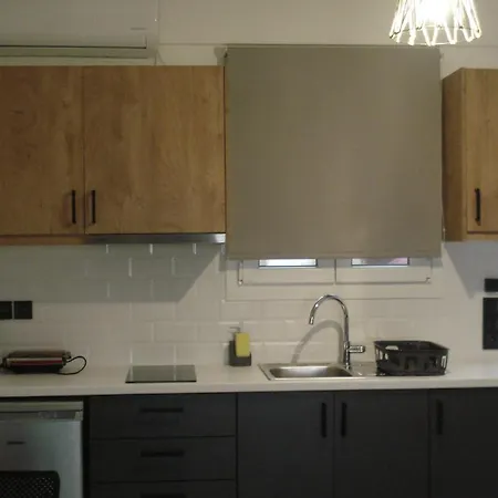 מלון דירות Heliopetra Sea View אגיוי אפוסטולי